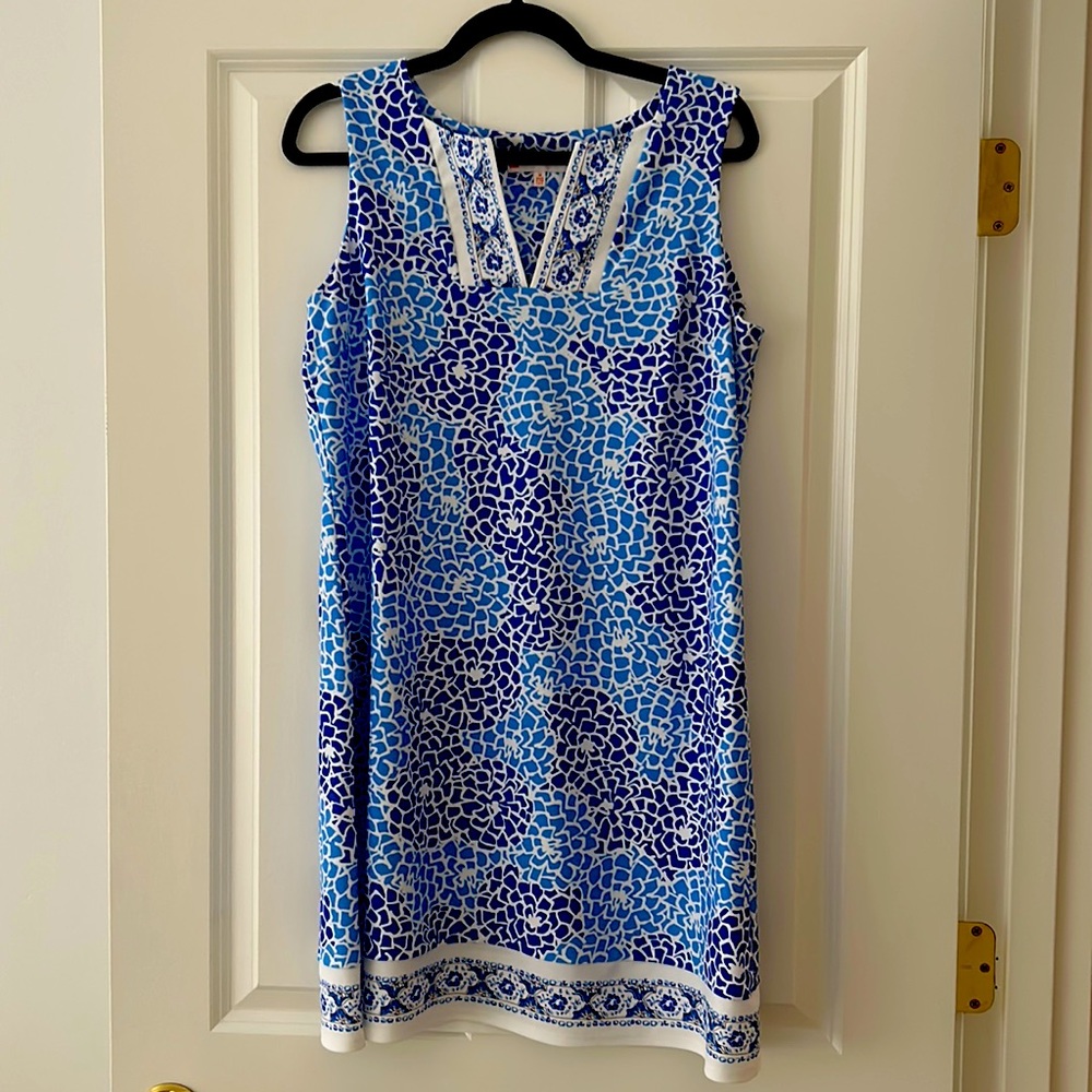 JUDE CONNALLY dress in medium. Like new condition. Blue